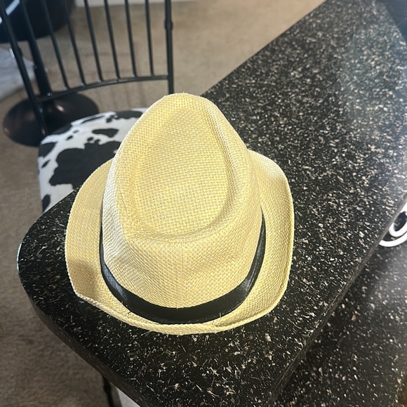 nice fedora really nice quality - Picture 2 of 2